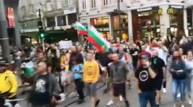 O ülkede hükümet karşıtı protestolar sürüyor