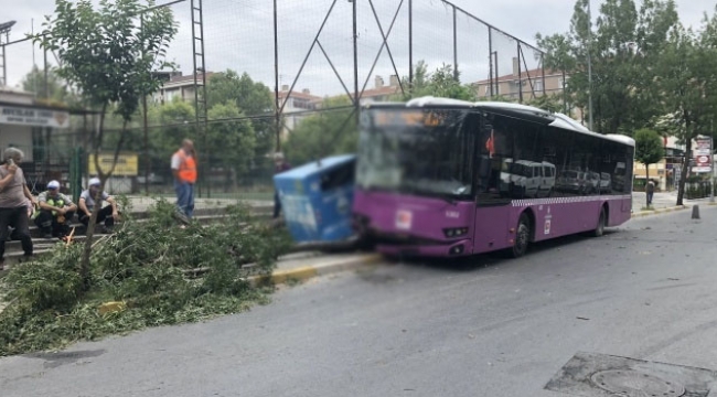 Sürücüsü fenalaştı otobüs kaza yaptı...