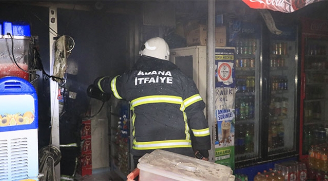 Yangın bakkalı küle çevirdi
