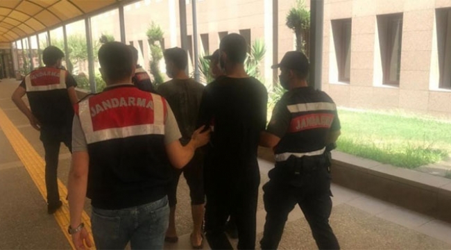 2 terörist mevsimlik işçilerin arasında yakalandı