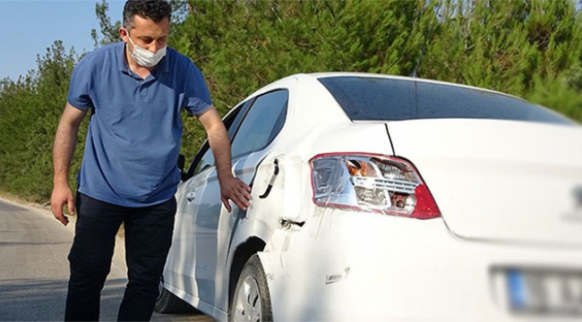 Arabasına çarpan aracı  iz sürerek buldu