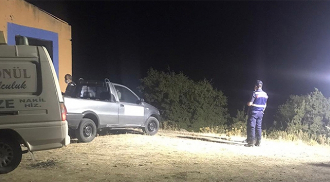 Baba oğul 15'er dakika arayla intihar etti