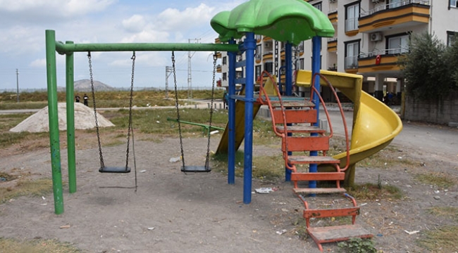 Ceyhan'da parklar onarıma alındı