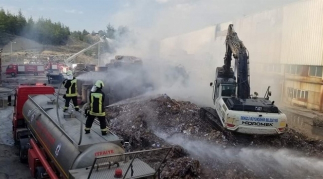 Fabrika yangını 13 saatte söndürüldü