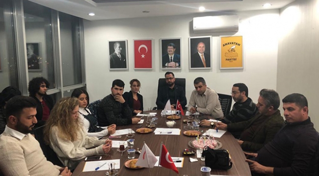 'Geçmiş yıllardaki Anavatanın özlemini çekiyoruz'