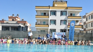 Karaisalı Belediyesi yüzme kursu açtı