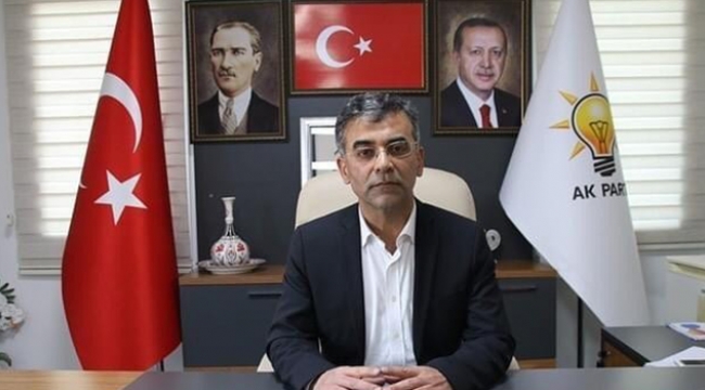 Kozan AK Parti'den pandemi tedbirli kongre