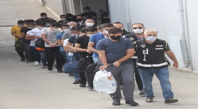 Adana merkezli 15 ilde FETÖ operasyonu