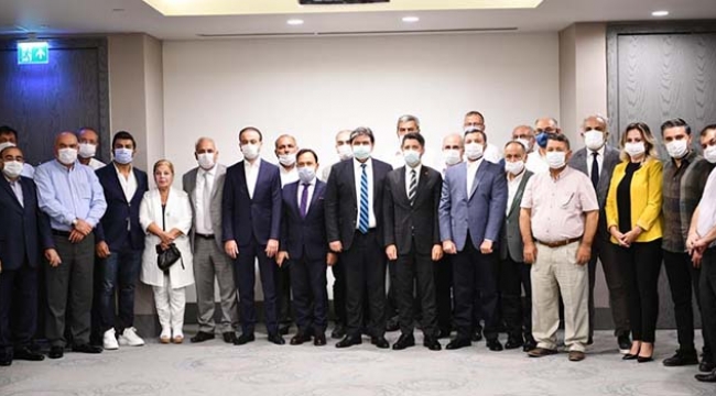 “Adana şiddet değil, hizmet bekliyor!”