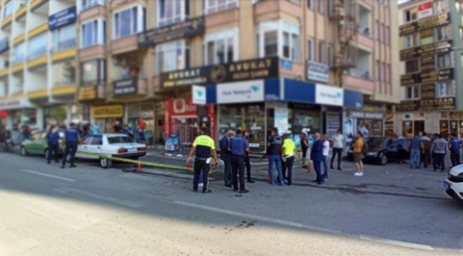 Adliye önünde silahlı saldırı