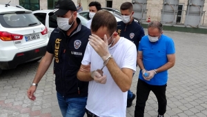 ATM'lere düzenek yerleştirdiler