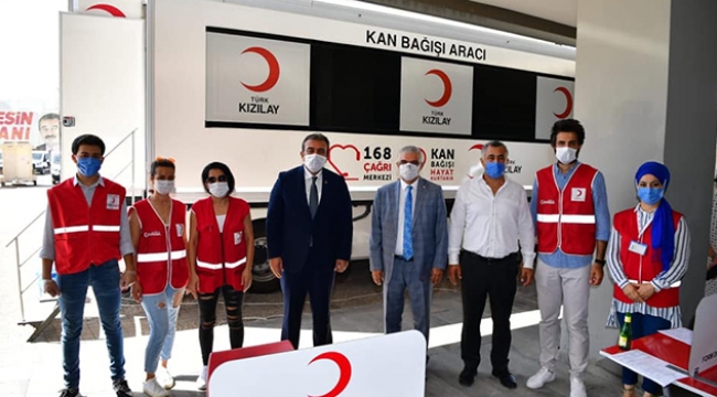 Başkan Soner Çetin kan bağışında bulundu