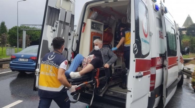 Hasta taşıyan ambulans mahsur kaldı