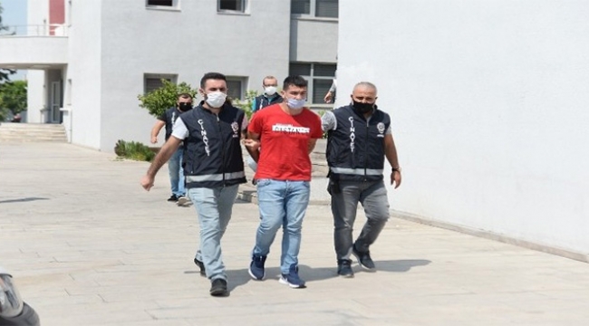 Hastanede güvenlikçilere saldırı