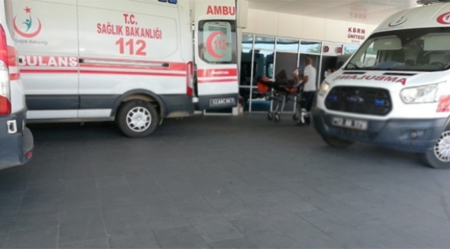 İşçileri taşıyan minibüs devrildi
