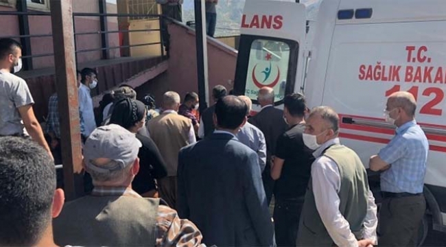 Salatalık nefes borusuna kaçtı