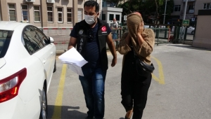 Yatak odasından 10 bin 400 euro çaldı