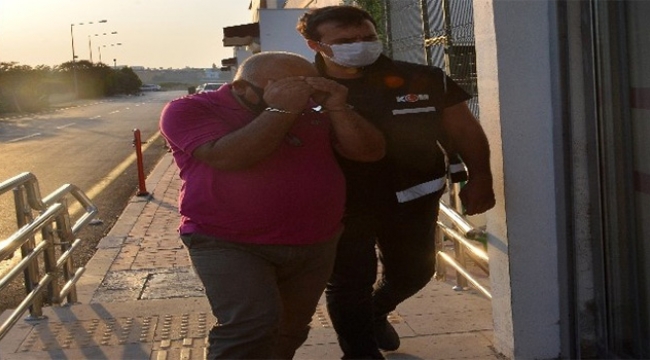 Zimmetine para geçiren 5 kamu görevlisi gözaltına alındı