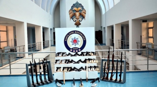 208 aranan şahıs Adana'da yakalandı