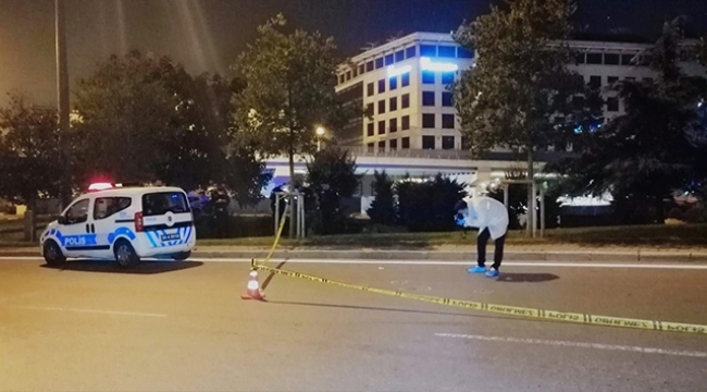 Otomobilden çıkarıp silahla vurdular