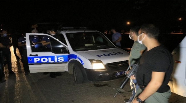 Ses bombası attılar polise yakalandılar