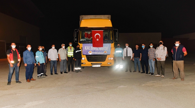 Adana Büyükşehir’in yardım tırı İzmir’de
