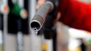 Benzine zam mı geliyor?