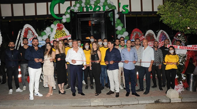 Catrem's Cafe-Restoran Bar'a muhteşem açılış