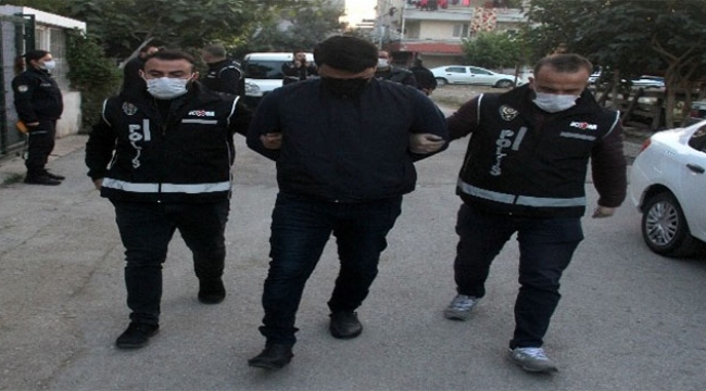 Cumhurbaşkanlığı adıyla gazete çıkarttı yaptıkları şaşkına çevirdi