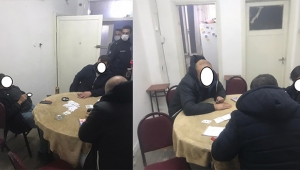 Kumar oynarken yakalandı yaptıkları şaşkına çevirdi