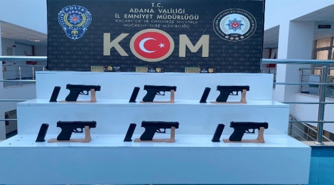 Şüpheli araçtan 6 ruhsatsız tabanca çıktı