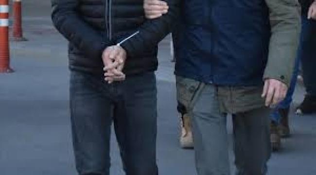 2 Rus gazeteci gözaltına alındı