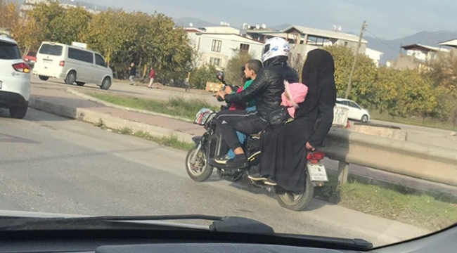 5 kişinin motosikletteki tehlikeli yolculuğu