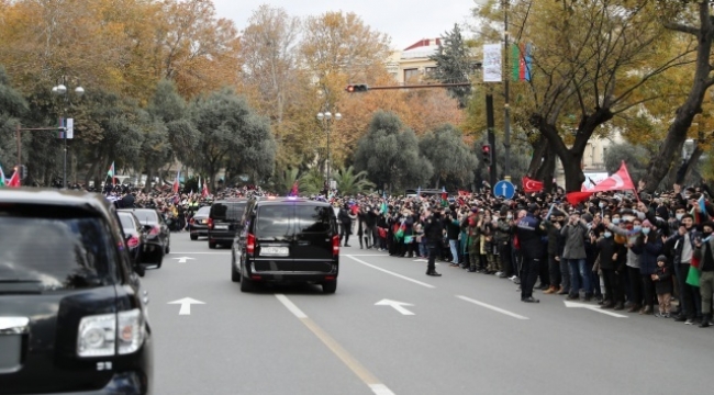 Azerbaycan halkı tarafından sevinçle karşılandı