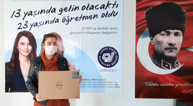 ÇYDD ÖĞRENCİLERİNE BİLGİSAYAR VE TABLET DESTEĞİ