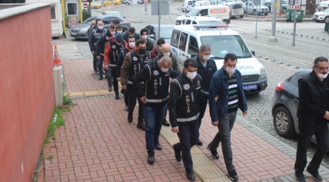 Gözaltına alınan 11 kişi adliyeye çıkarıldı