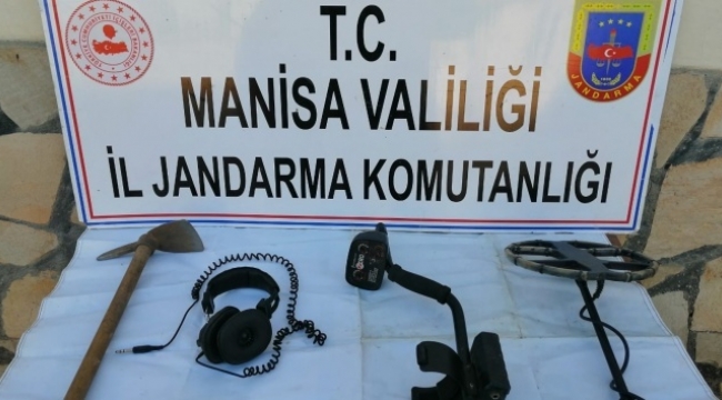 Kaçak kazı yaparken suçüstü yakalandılar
