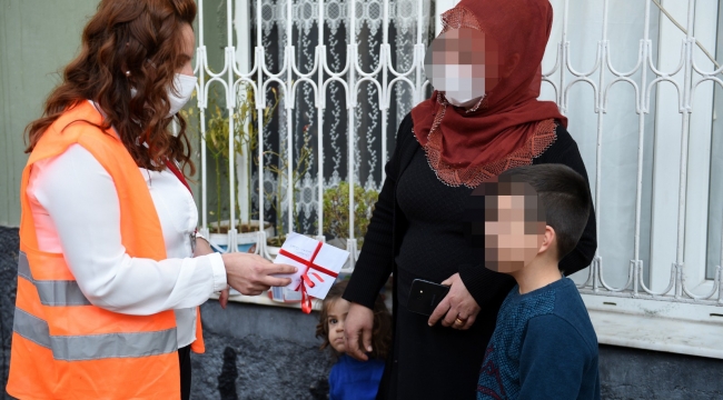 Mektup duygulandırdı hediyeler mutlu etti
