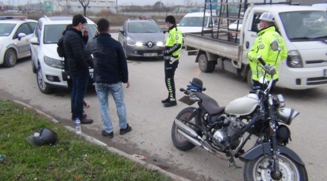 Motosiklet sürücüsü ölümden döndü.