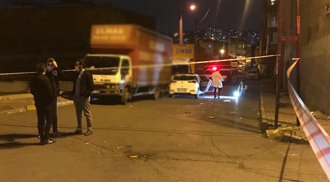 Seyir halindeki araca silahlı saldırı
