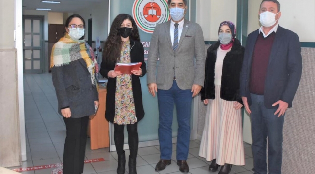 Tavuğun boğazını kesip ateşe atan medyum için suç duyurusu