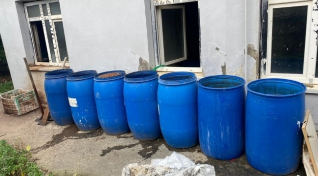 2 bin 443 litre sahte içki ele geçirildi