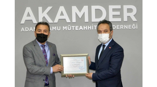 AKAMDER'E ANLAMLI ÖDÜL
