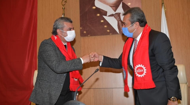 Çukurova Belediyesi’nde toplu iş sözleşmesi imzalandı