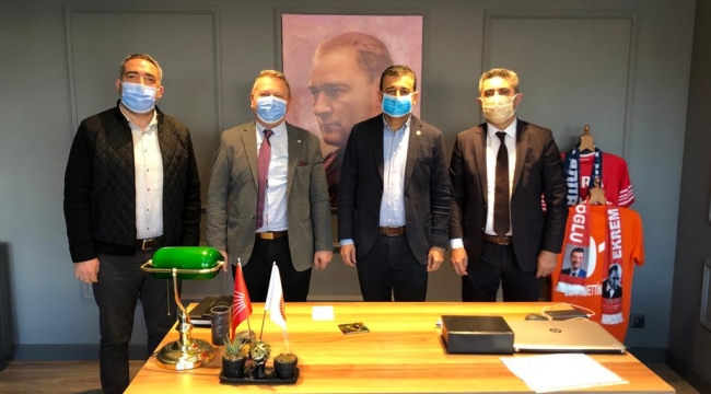 ‘Haklı mücadelenizin yanındayız’