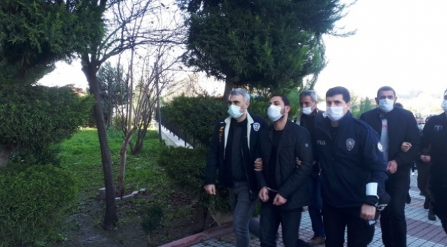 Şebeke lideri ve yardımcısının hesabında servet
