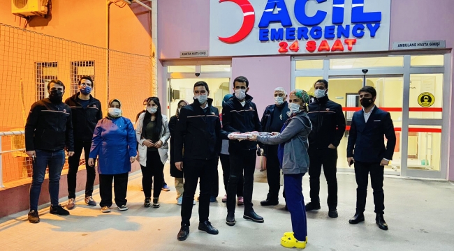 TURUNCU BEYAZLILAR DERNEĞİ'NDEN YILBAŞINDA ANLAMLI ZİYARETLER