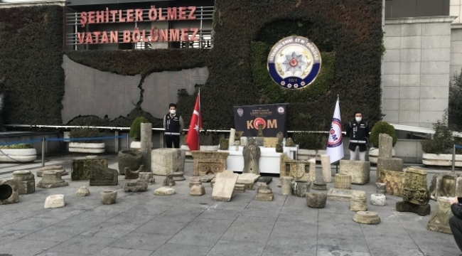 71 parça tarihi eser ele geçirildi