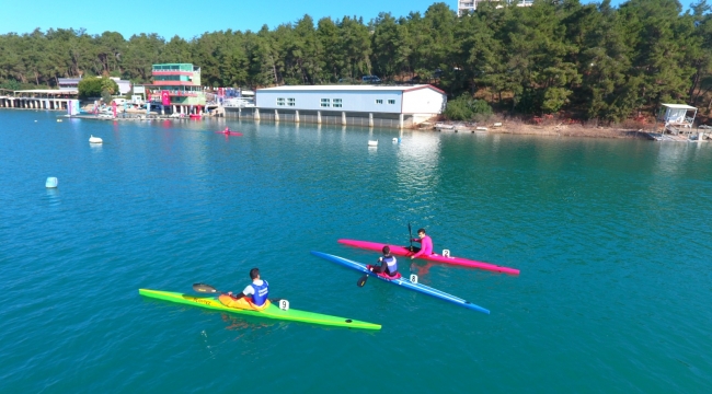 Adana’lı Kano sporcularından milli başarı