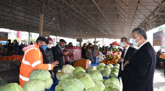 Barut, mahalle muhtarları, pazarcı esnafı ve yurttaşlarla buluştu